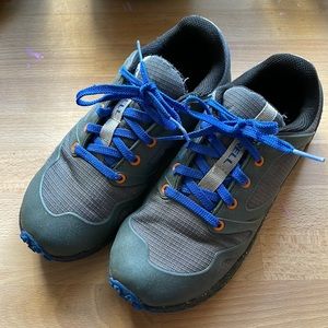 Merrell trail shoes, Boy’s size 2.5 W